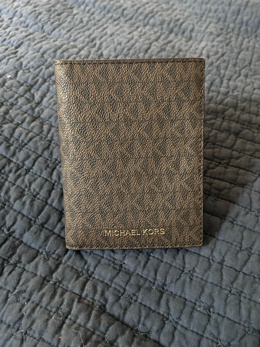 Michael Kors Black/Brown Textured Leather Card & Key Holder with Gold Logo